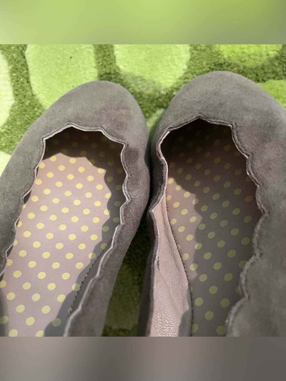 8.5  Boden Dusty Sage muted green shoes Scalloped Suede Ballet Flats rare find